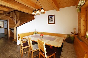 Semi-detached House, Zell am Ziller