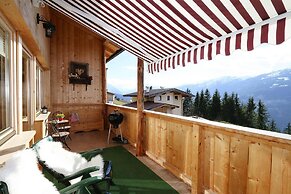 Semi-detached House, Zell am Ziller