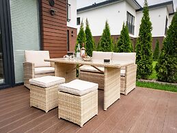 Holiday Home With Sauna and Jacuzzi