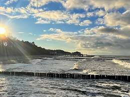 Storey Holiday Cottages, Ustronie Morskie