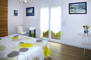 Single-storey Holiday Home, 150 m From the Beach