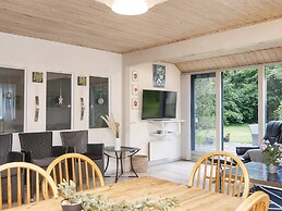 8 Person Holiday Home in Oksbol