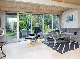 8 Person Holiday Home in Oksbol