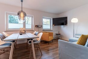 Doppelhaushaelfte in Tating