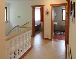 Holiday Home Emberger, Fugen