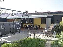 Pretty Holiday Home Casa Luca With Above-ground Pool in Capezzano Pian