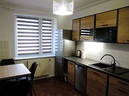 Large Holiday Apartment With a Garden in Stepnica