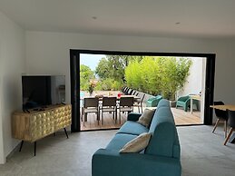 Attractive House With Private Pool, Solenzara