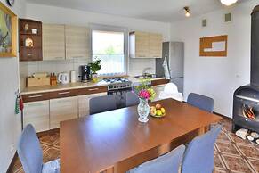 Holiday Home With Private Garden, Wicie