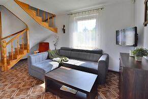 Holiday Home With Private Garden, Wicie