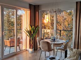 A Comfortable Apartment With a Swimming Pool and Sauna in Dziwnow for 