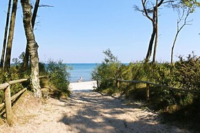 Cozy Cottage for 2 People Near the Sandy Beach