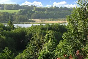 Beautiful Apartment Only 300m From the Lake, Bogdany