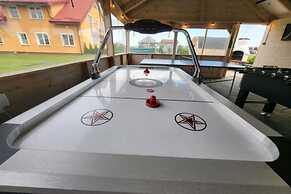 Comfortable Apartment, Pool, Sauna, Jacuzzi