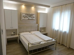 Apartment in Tignale With Lake Garda Views