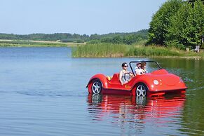 Holiday Home for 10 People, Close to the Lake