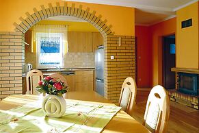 Holiday Home for 10 People, Close to the Lake