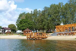 Holiday Home for 10 People, Close to the Lake
