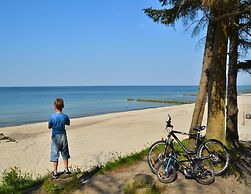 Large Holiday Home With Garden, Kolobrzeg