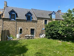 Terraced House, St Meloir des Ondes