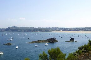 Terraced House, St Meloir des Ondes