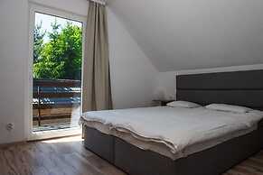 Comfortable Holiday Homes, Pool, Jaroslawiec