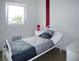 Comfortable Semi-detached House With Terrace