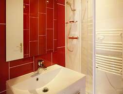 Comfortable Semi-detached House With Terrace