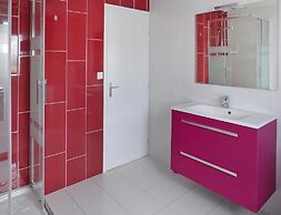 Comfortable Semi-detached House With Terrace