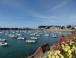 Comfortable Semi-detached House With Terrace