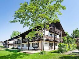 Apartment in Neuschonau at 300 m From the Lake