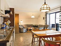 Apartment in Neuschonau at 300 m From the Lake