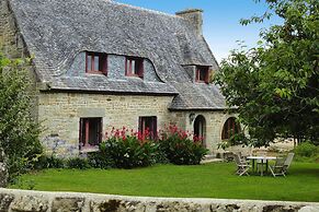 Holiday Home Landeleau in Brittany