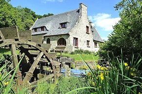 Holiday Home Landeleau in Brittany