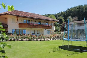 Apartment in Naz-sciaves With Garden