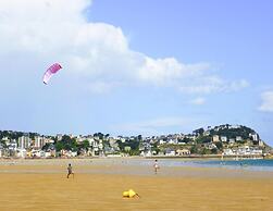 Nice Holiday Home Near the Beach