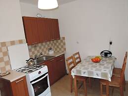 Big Holiday Home in a Quiet Location in Kolczewo