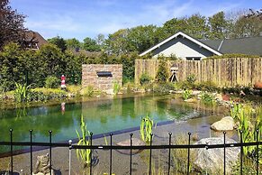 Apartment in Rehm-flehde-bargen mit Einem Gemeinsamen Pool