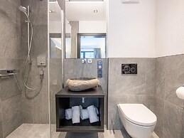 The Village - Chalet Farmhouse