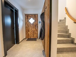 The Village - Chalet Farmhouse