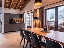 The Village - Chalet Farmhouse