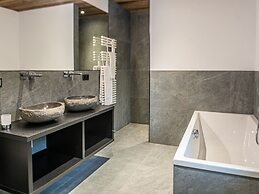 The Village - Chalet Farmhouse