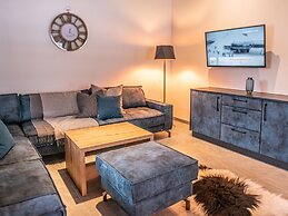 The Village - Chalet Farmhouse