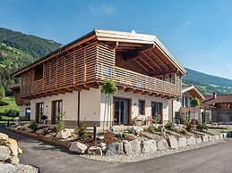 The Village - Chalet Farmhouse