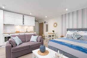 A Comfortable Apartment With a Garden for 2 People, Pobierowo