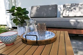 A Comfortable Apartment With a Garden for 2 People, Pobierowo