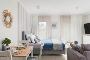 A Comfortable Apartment With a Garden for 2 People, Pobierowo