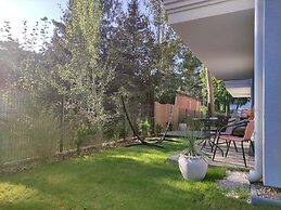 A Comfortable Apartment With a Garden for 2 People, Pobierowo