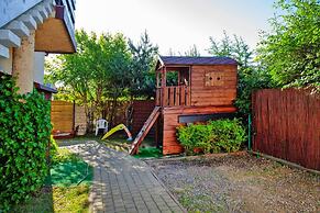 Apartment in Rowy With a Garden