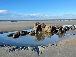 Family-friendly Holiday Home Near the Coast